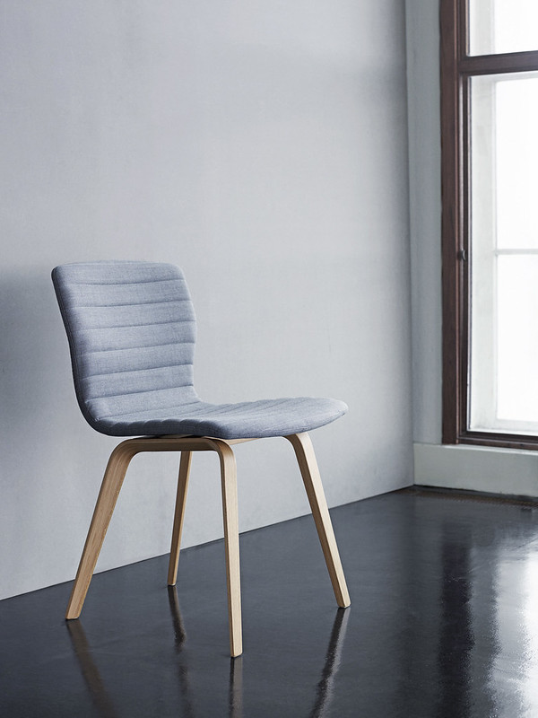 Butterfly Wood Chair  | Magnus Olesen