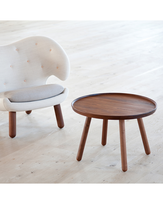 FJ Pelican Table and Pelican Chair