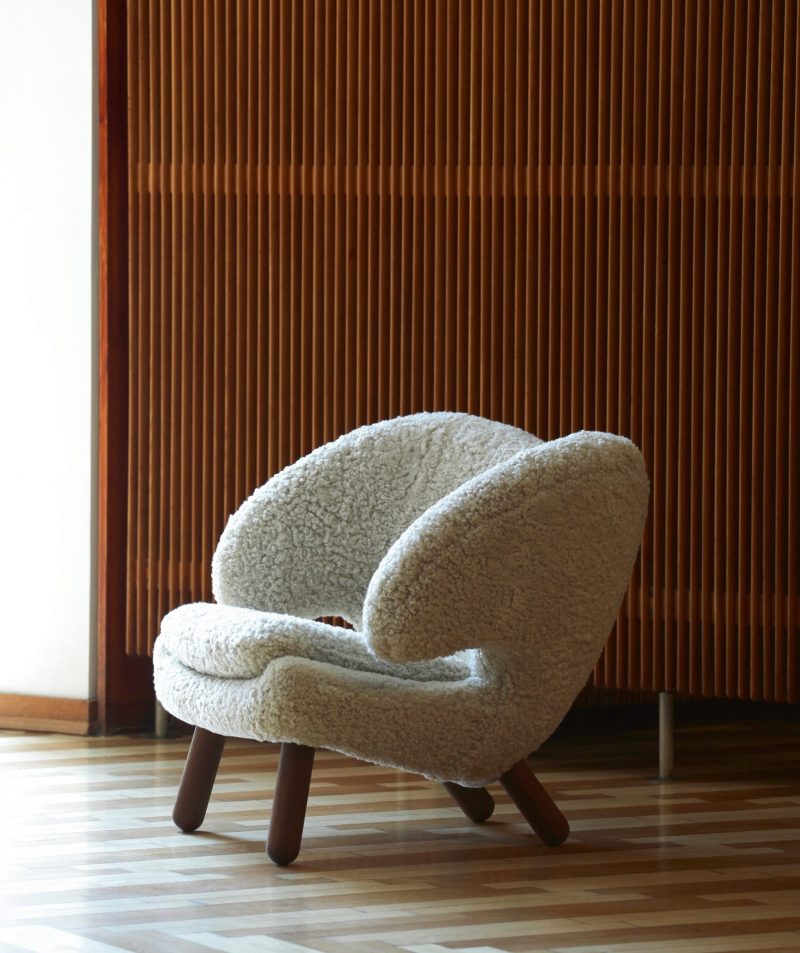 Pelican Chair | House of Finn Juhl
