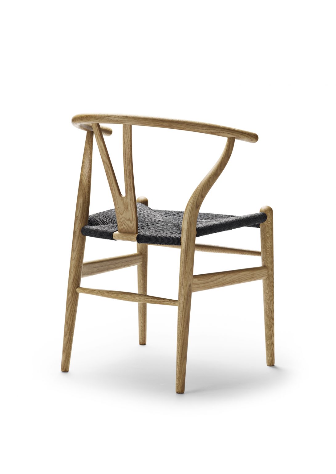 Hans Wegner CH24 Wishbone Chair | Carl Hansen & Søn | Oak Oil & Black Papercord |