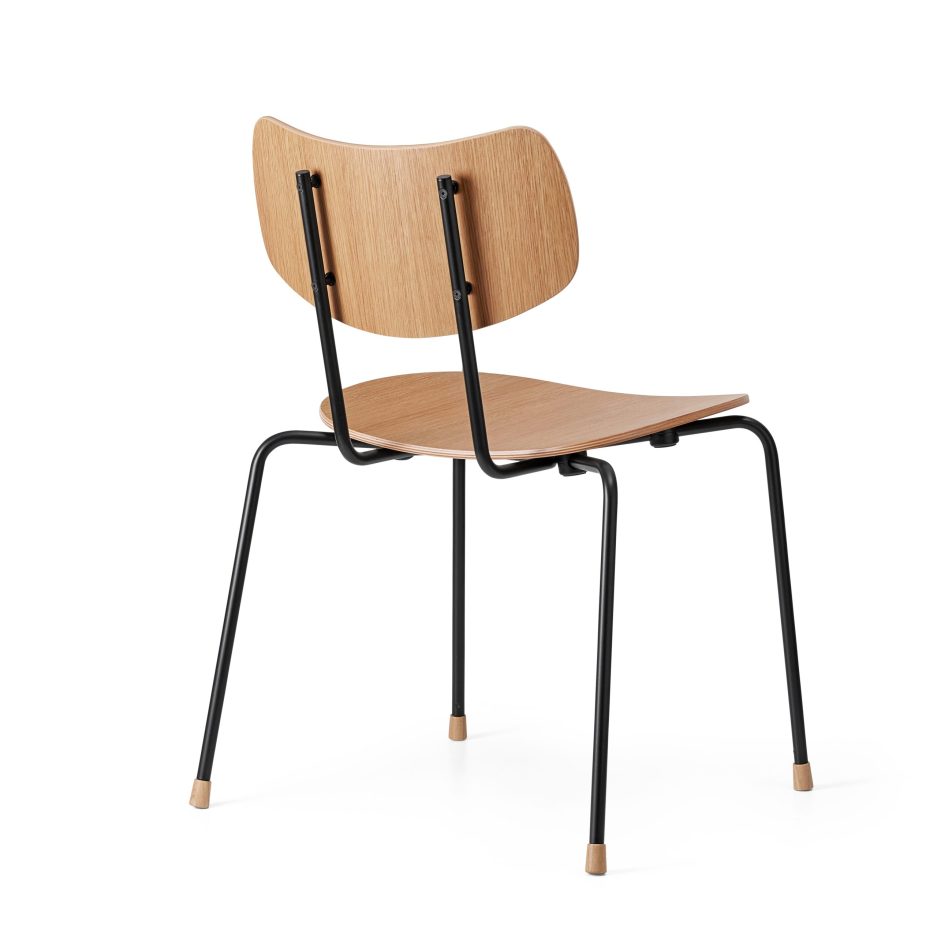 VLA26T Vega Chair | Carl Hansen & Son | Oak Lacquered with Black Powdercoated steel | Back angle