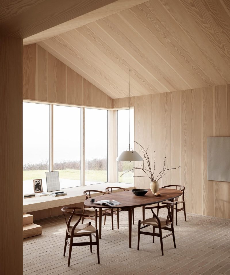 CH24 Wishbone Chair | Carl Hansen & Søn | In Stock