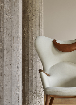CH78 Mama Bear Lounge Chair  | Carl Hansen & Søn